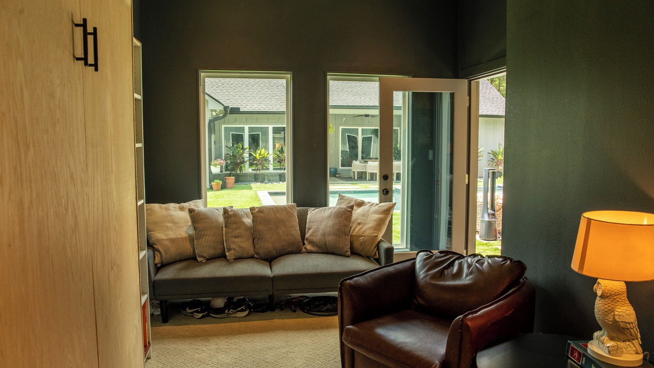 Photo of Livingroom in Silsbee