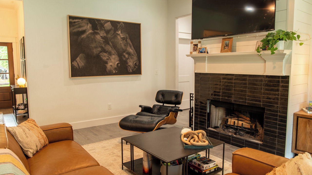 Photo of Livingroom in Silsbee