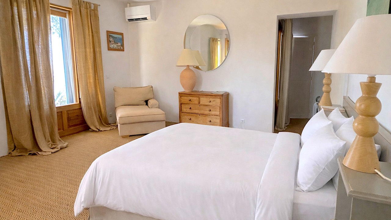 Photo of Bedroom in Cargese