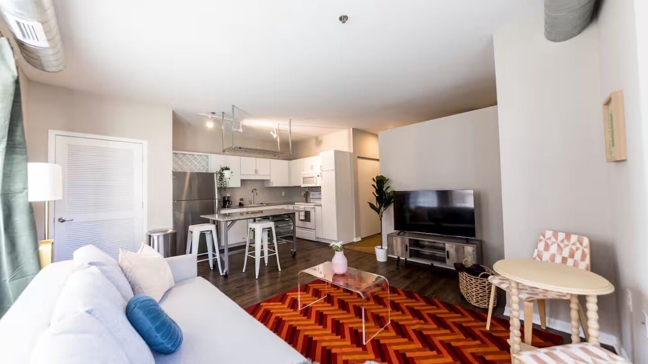 Photo of Livingroom in DeBaliviere Place