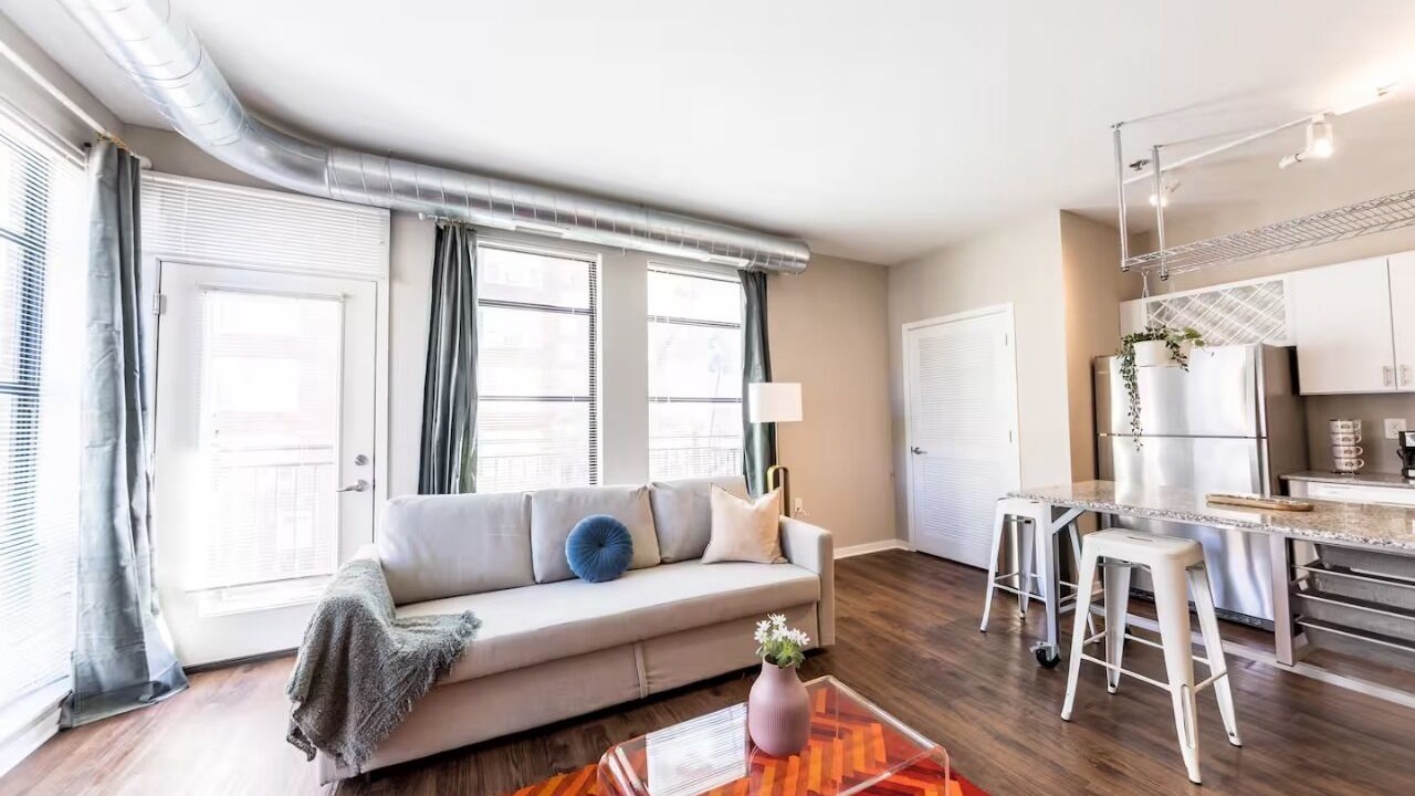 Photo of Livingroom in DeBaliviere Place