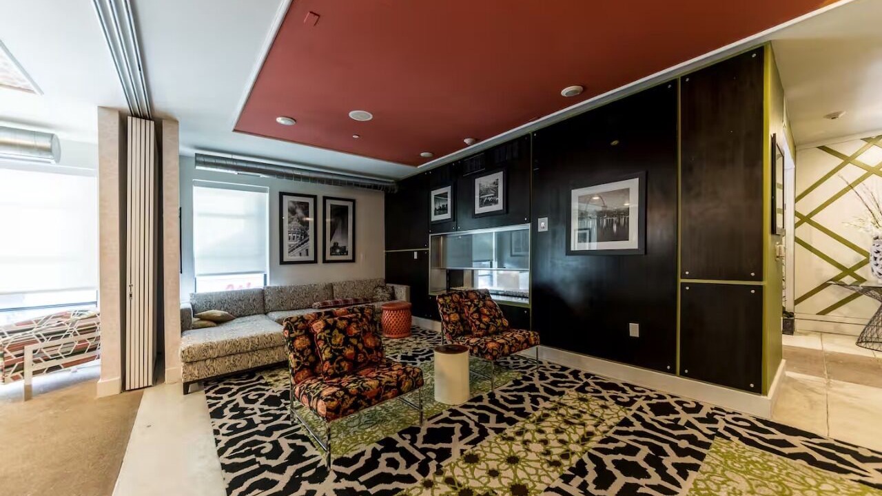 Photo of Livingroom in DeBaliviere Place
