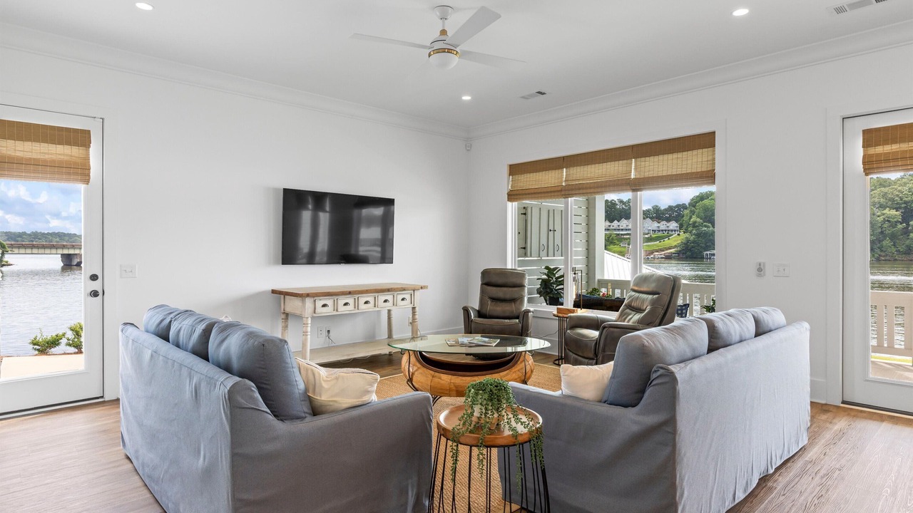 Photo of Livingroom in Alexander City