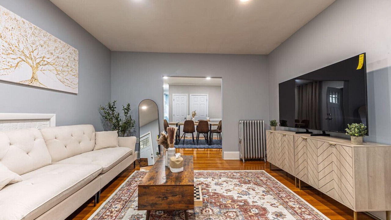 Photo of Livingroom in West Medford