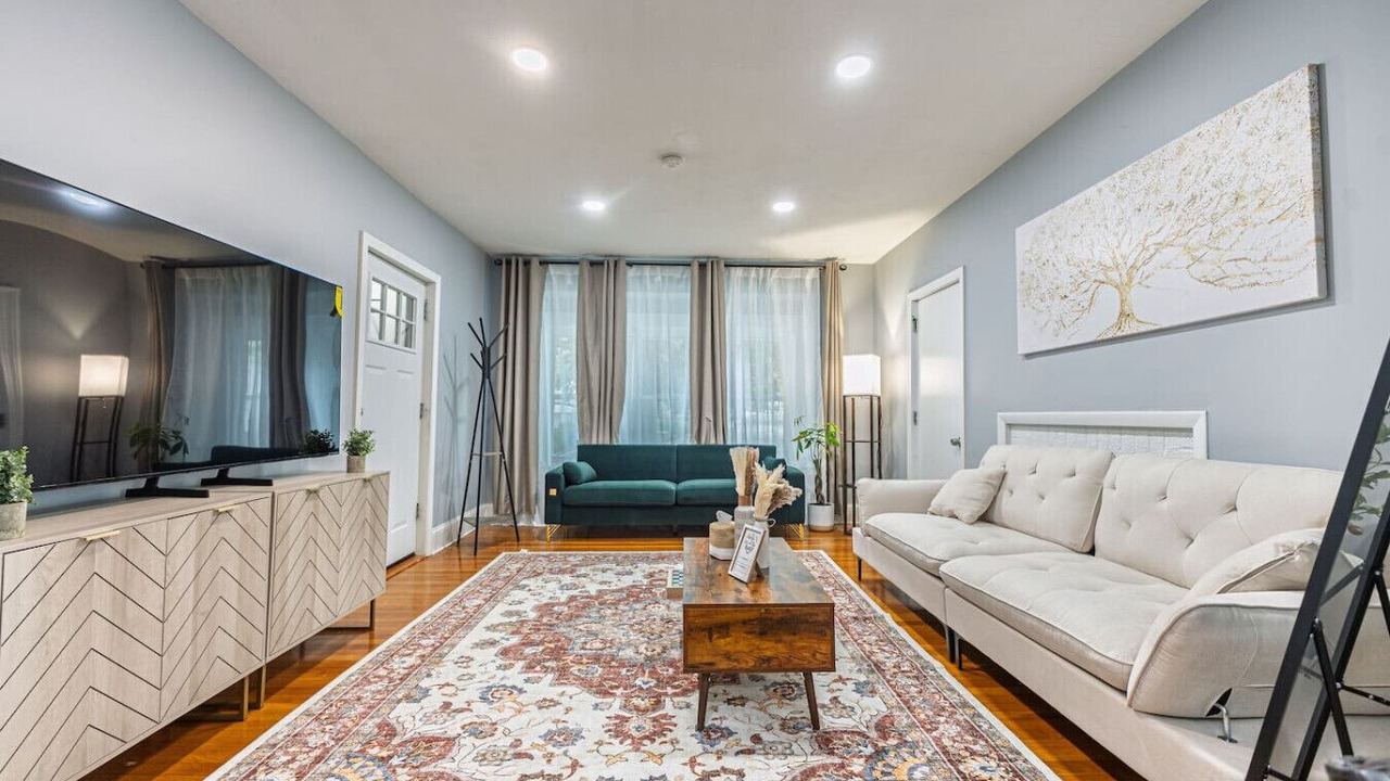Photo of Livingroom in West Medford
