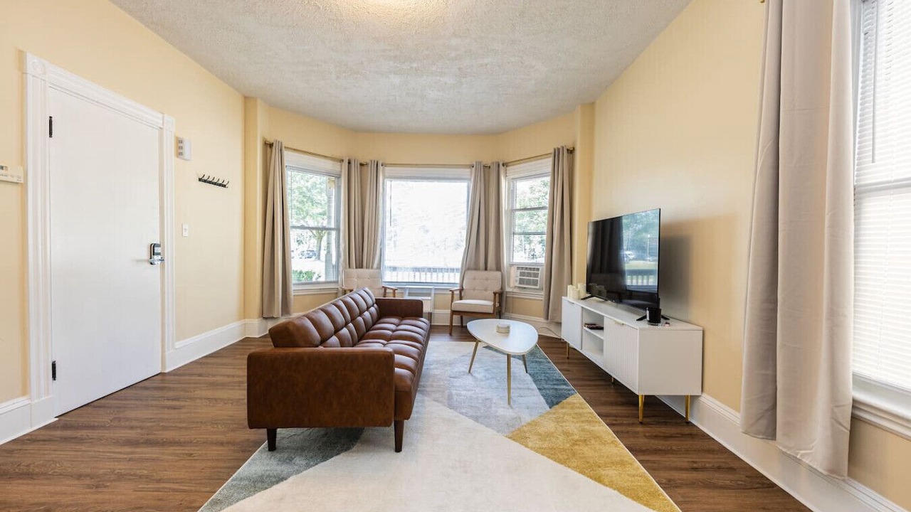 Photo of Livingroom in Winter Hill