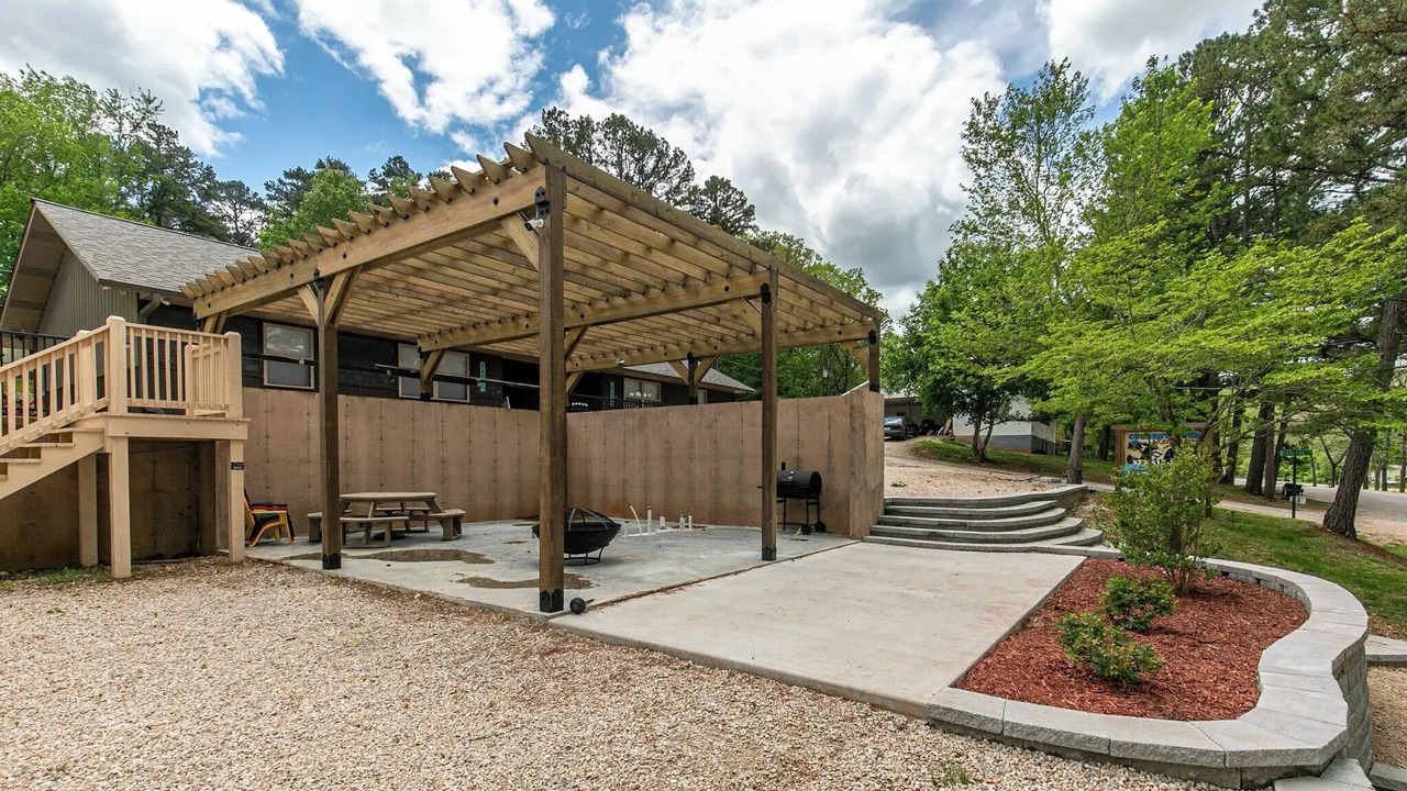 Photo of Outdoor in Van Buren