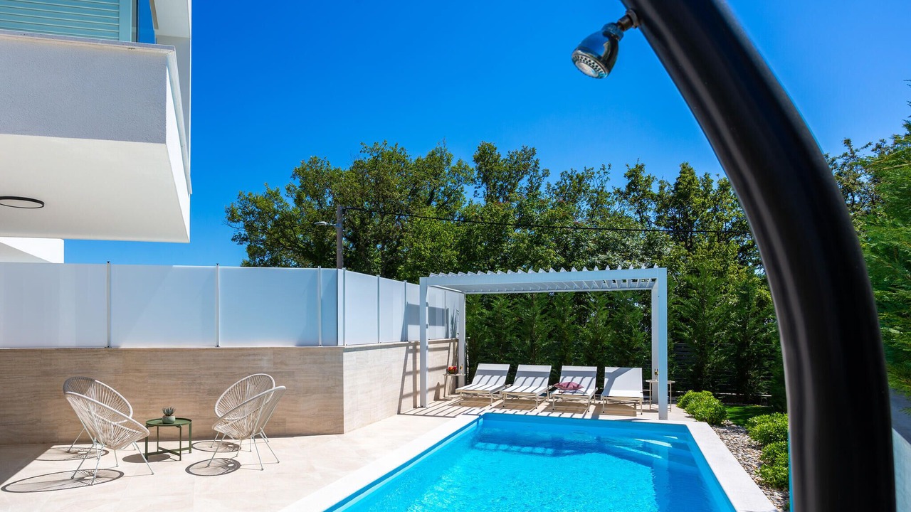Photo of Outdoor in Linardici