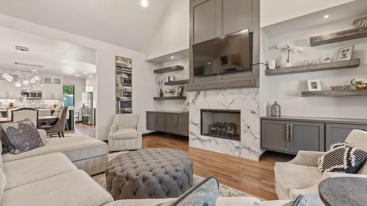Photo of Livingroom in Broken Arrow