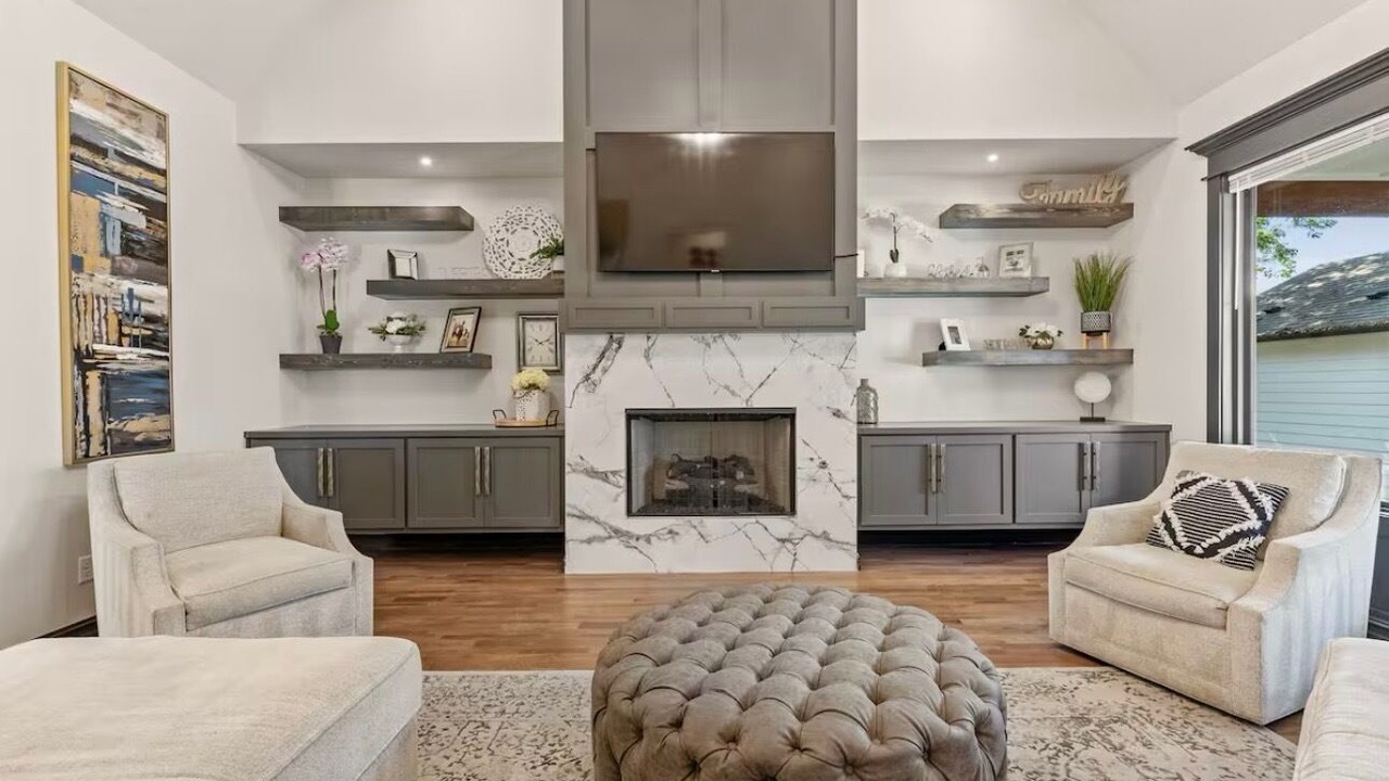 Photo of Livingroom in Broken Arrow