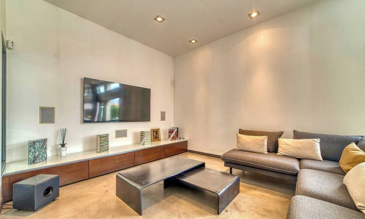 Photo of Livingroom in Montanay