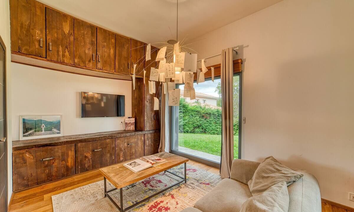 Photo of Livingroom in Montanay