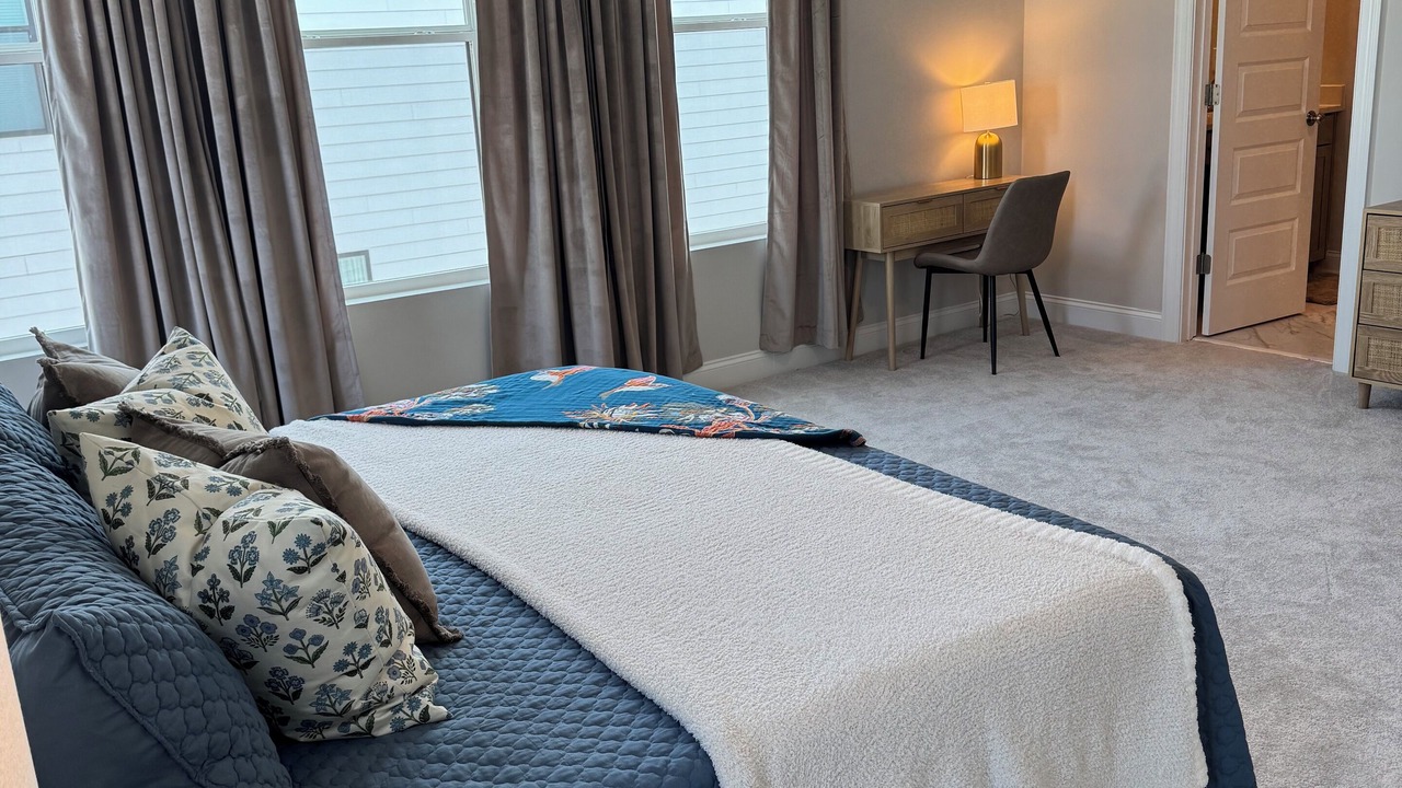 Photo of Bedroom in Downtown