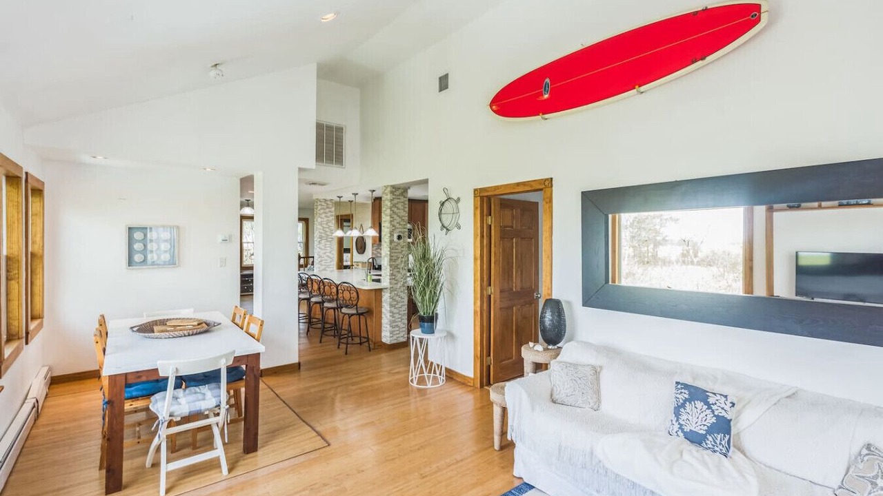 Photo of Livingroom in Keansburg