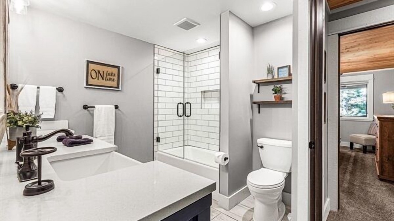 Photo of Bathroom in Stone Lake