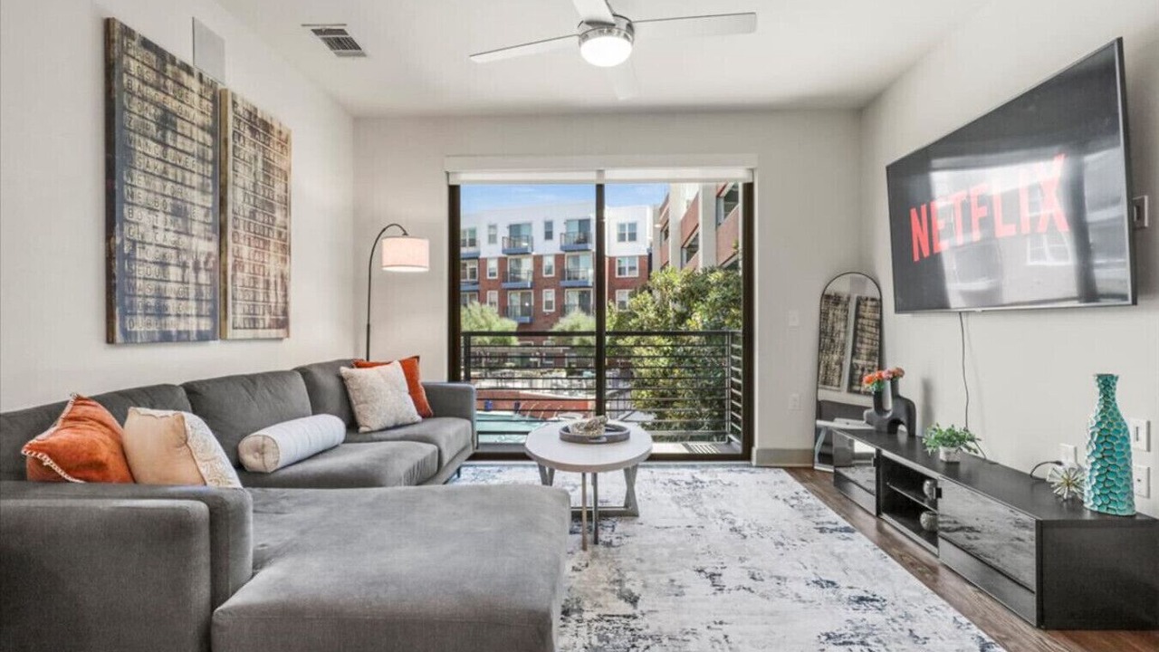 Photo of Livingroom in Frisco Square