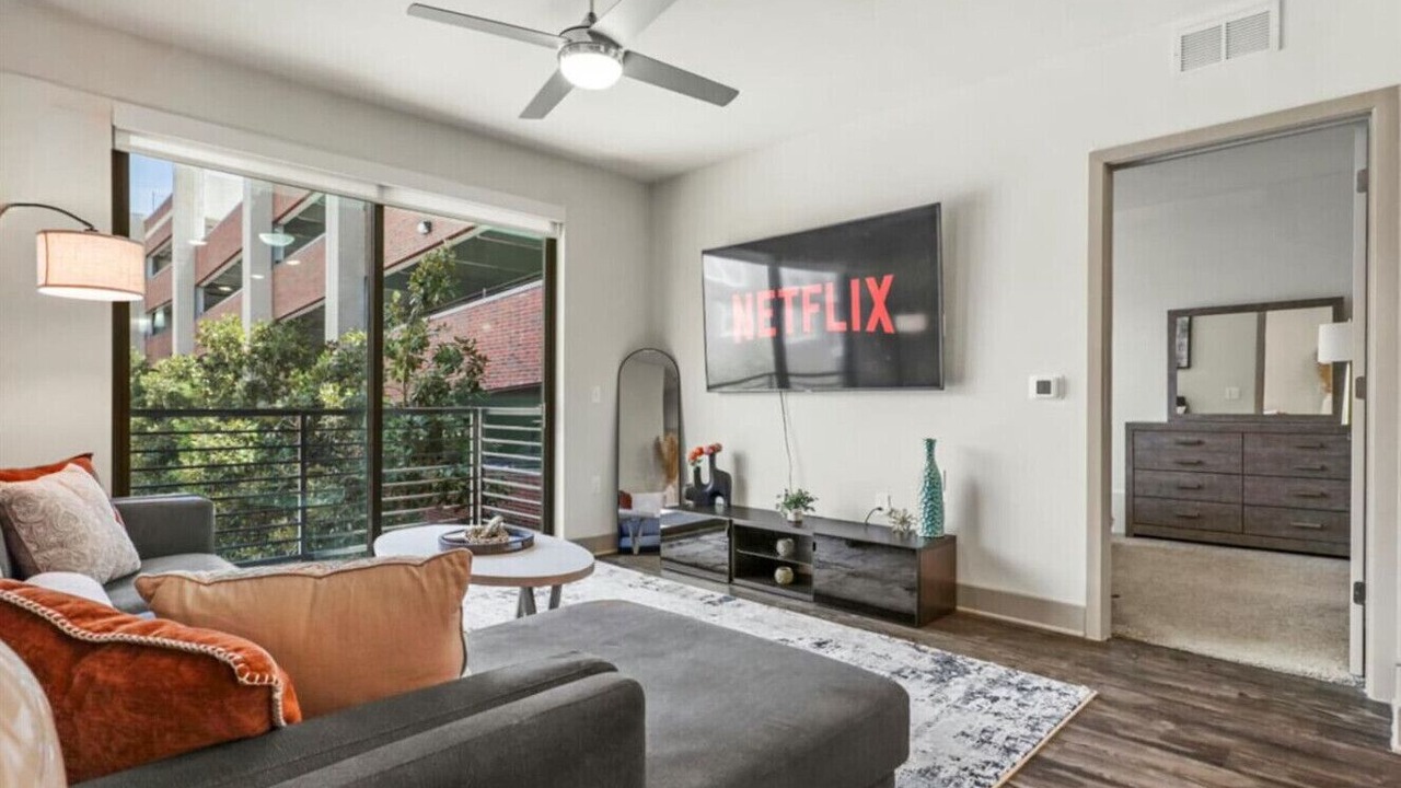 Photo of Livingroom in Frisco Square