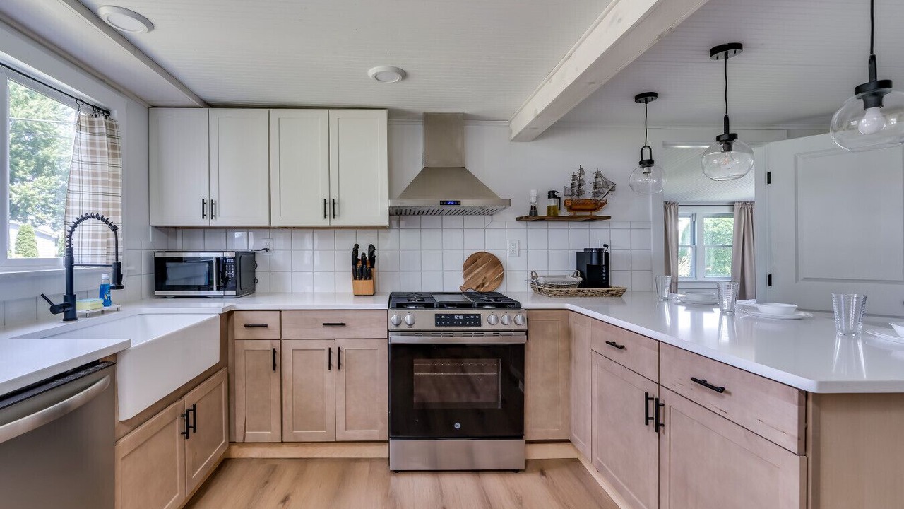 Photo of Kitchen in Town of Hounsfield