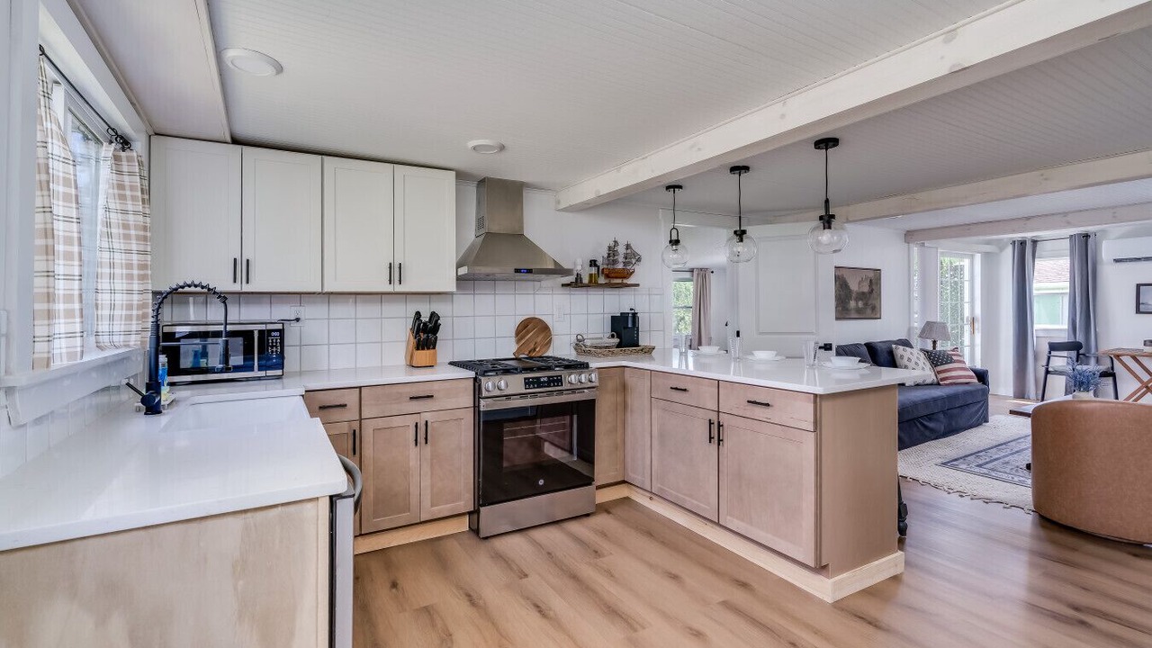 Photo of Kitchen in Town of Hounsfield