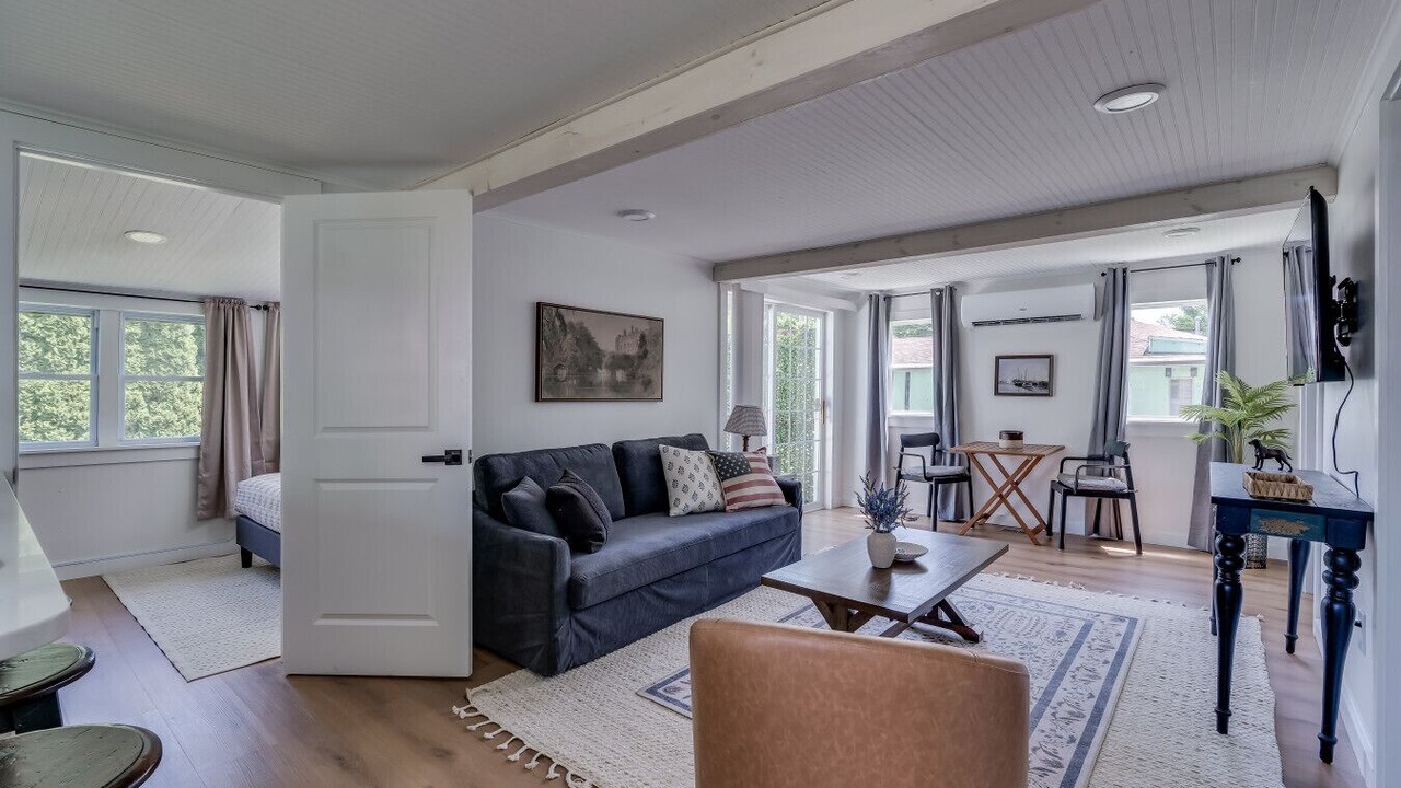 Photo of Livingroom in Town of Hounsfield