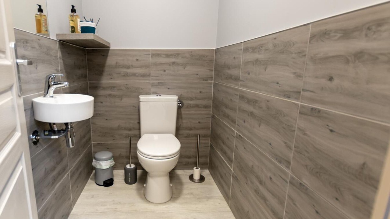 Photo of Bathroom in Damery