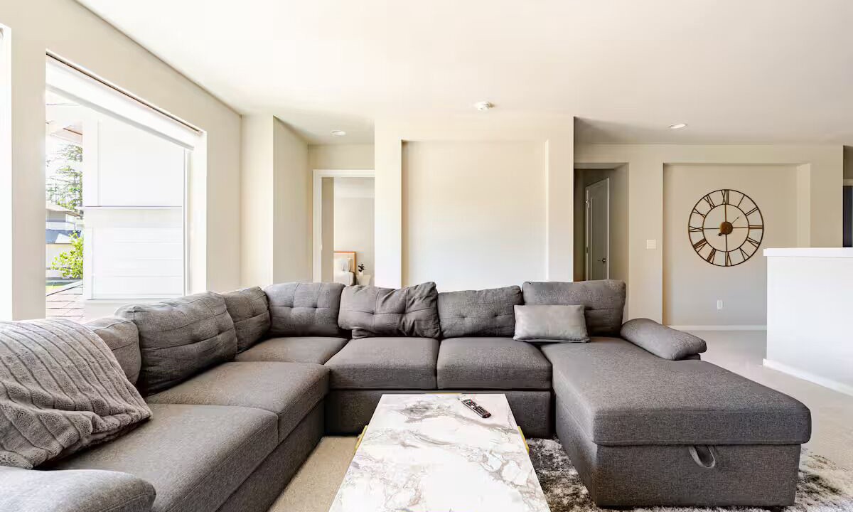 Photo of Livingroom in Port Orchard