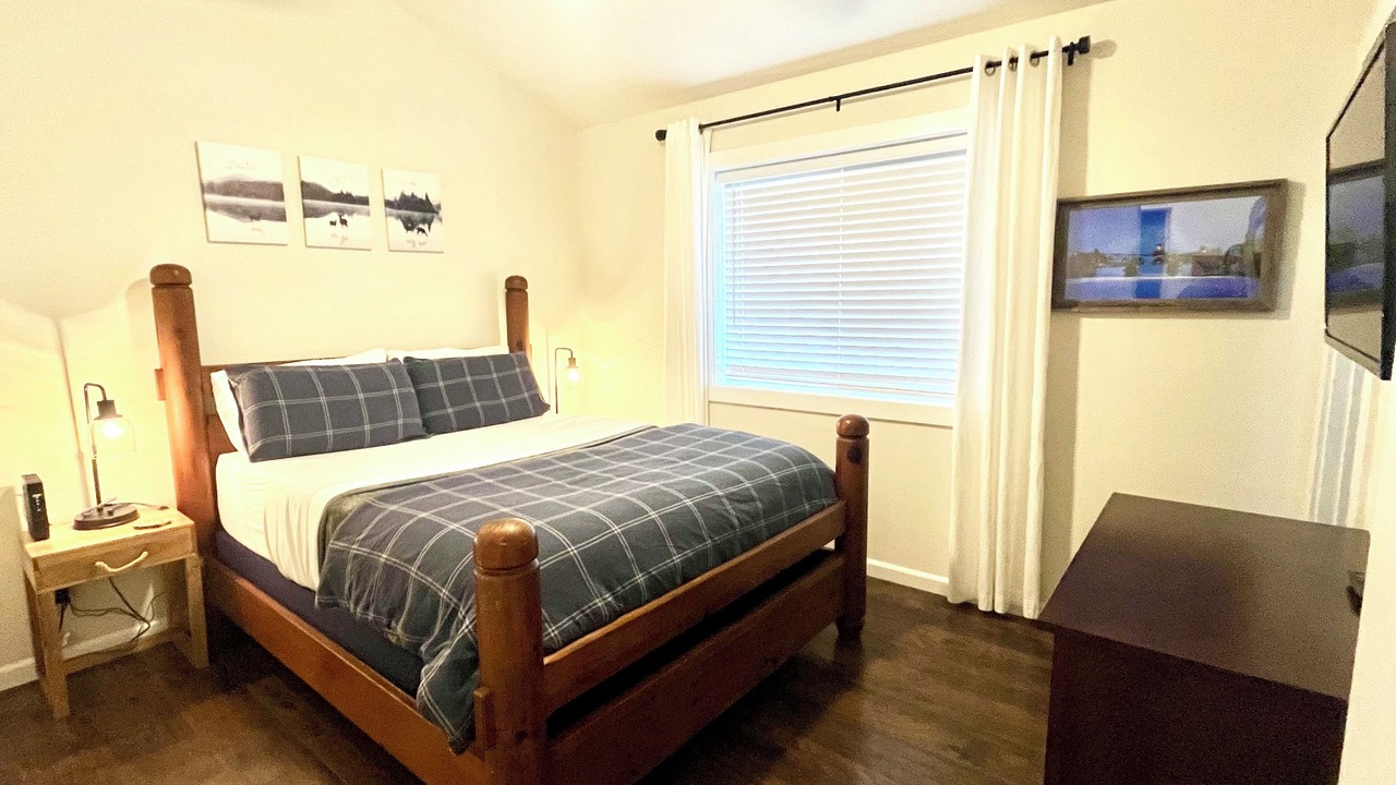 Photo of Bedroom in Welches