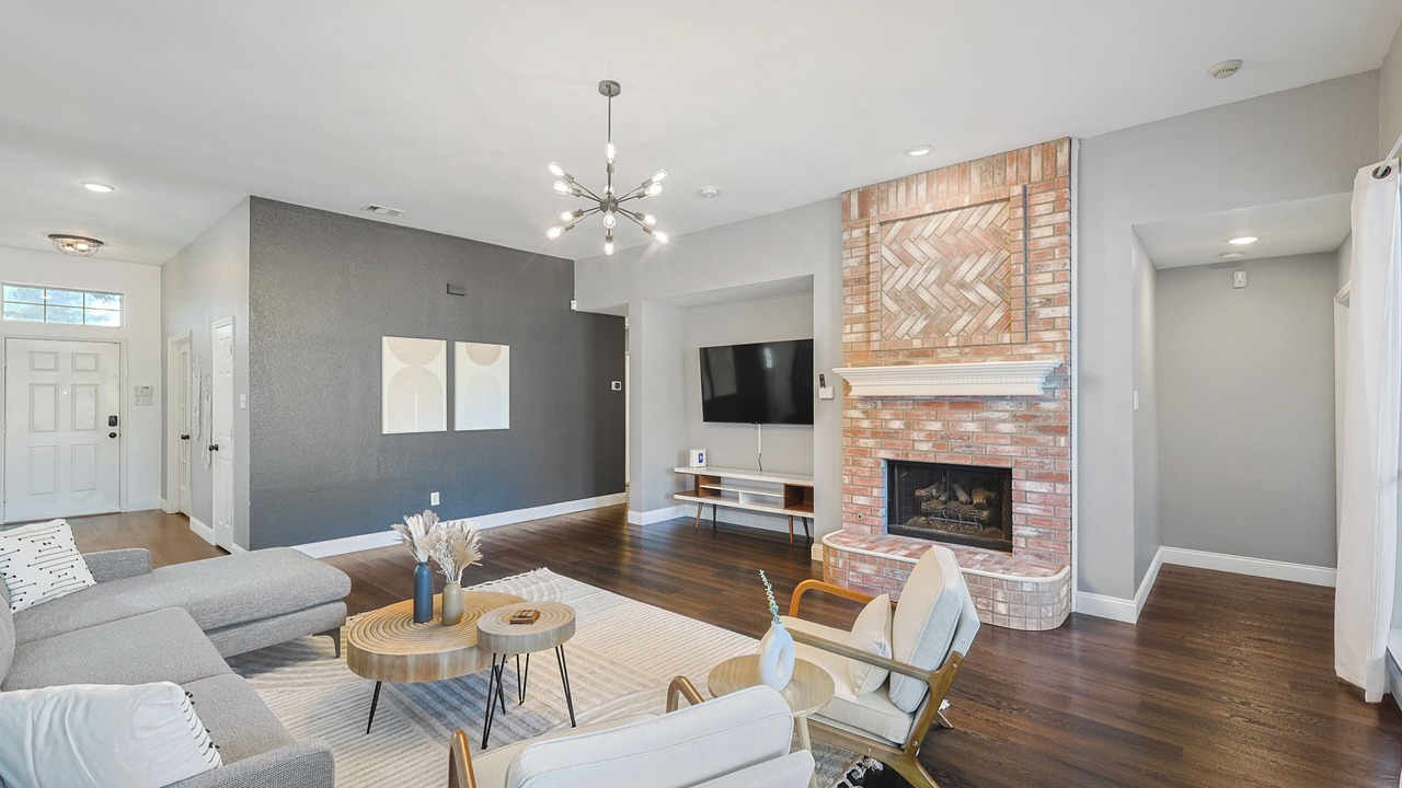 Photo of Livingroom in Mesquite