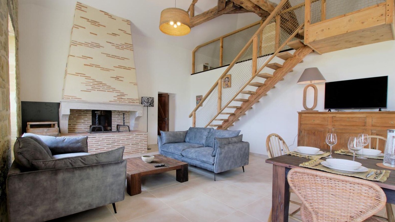 Photo of Livingroom in Lamothe-Landerron