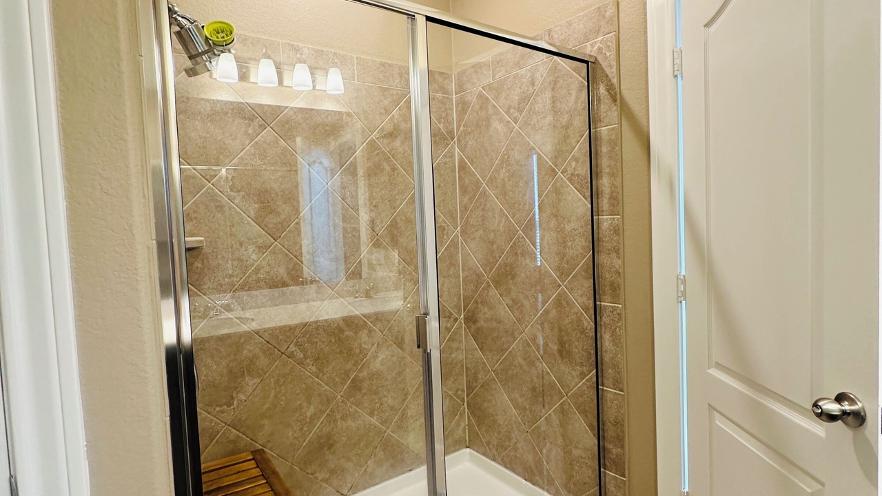 Photo of Bathroom in Del Valle