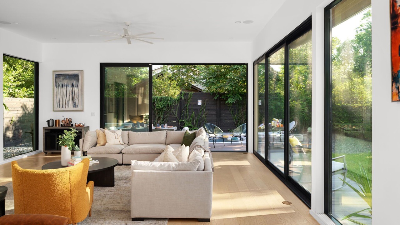 Photo of Livingroom in Zilker