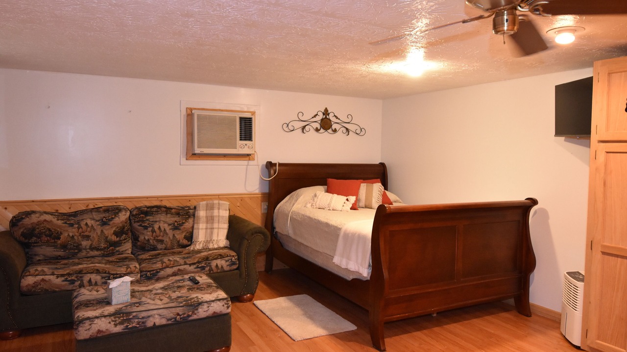 Photo of Others in Woodbine