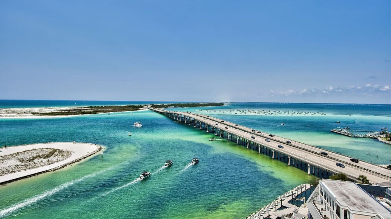 Photo of Others in Destin