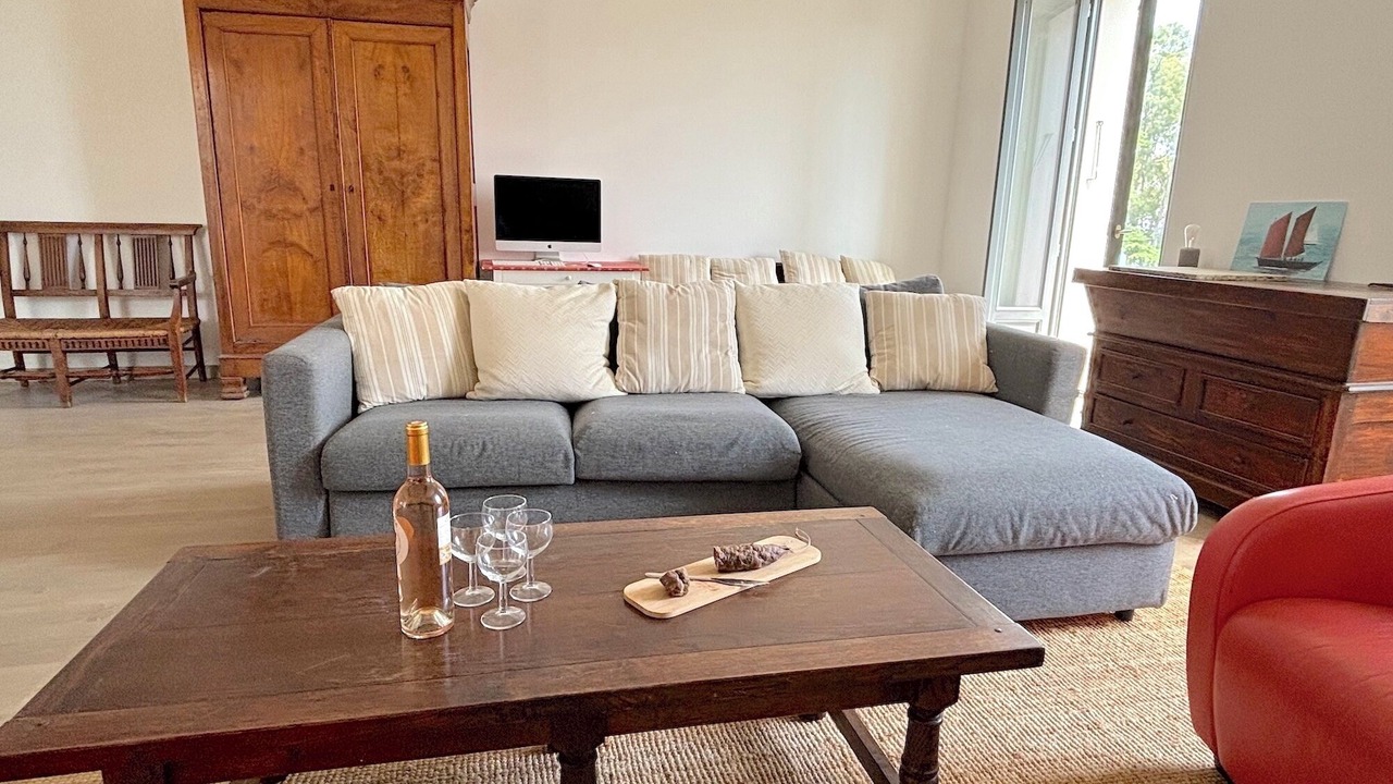 Photo of Livingroom in Aleria