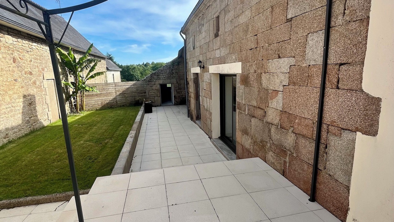 Photo of Outdoor in Baud