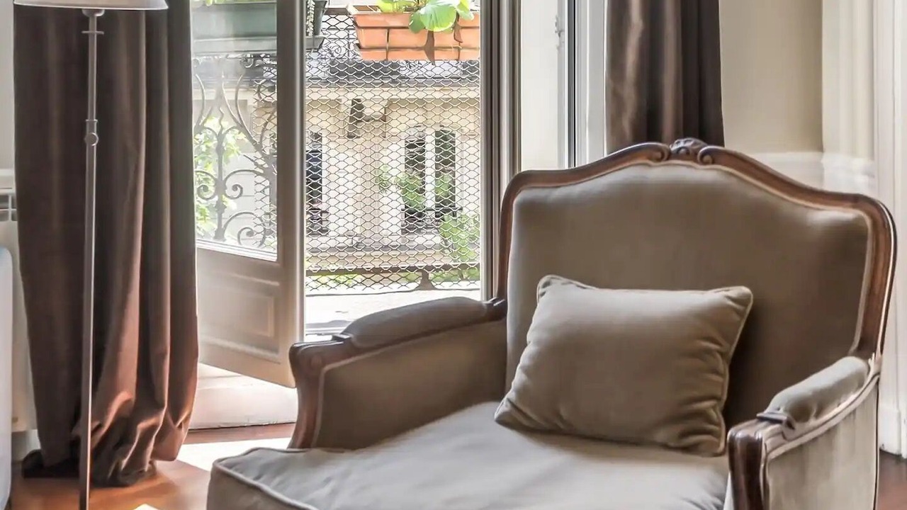 Photo of Livingroom in Arts-et-Metiers