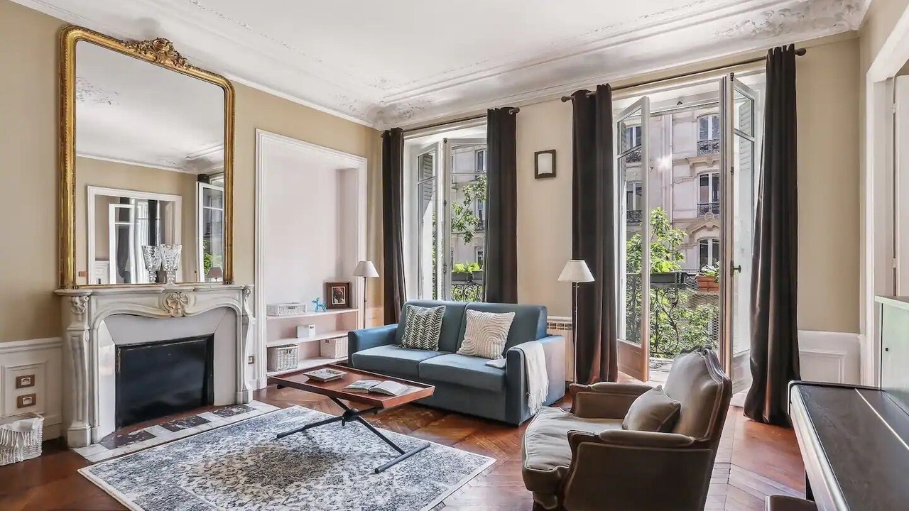 Photo of Livingroom in Arts-et-Metiers