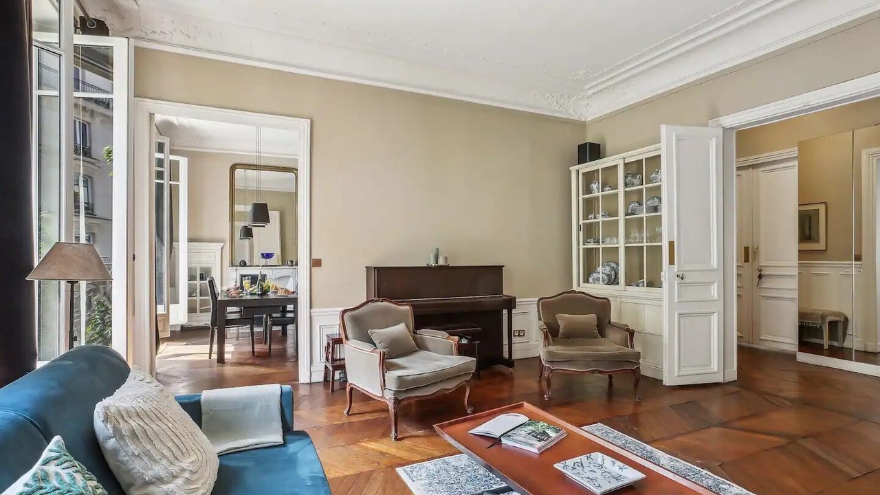 Photo of Livingroom in Arts-et-Metiers