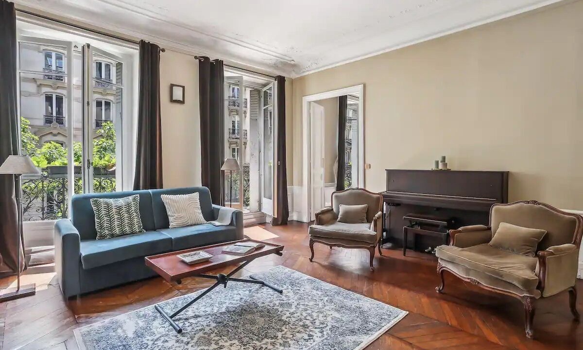 Photo of Livingroom in Arts-et-Metiers