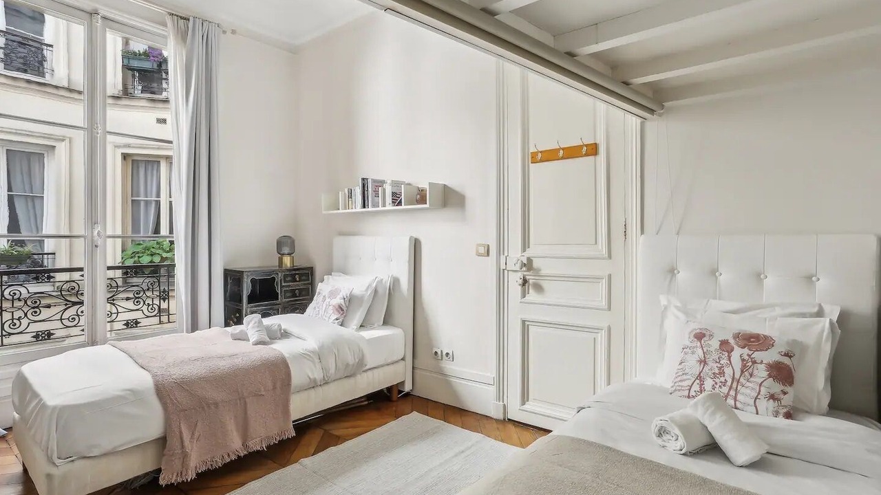 Photo of Bedroom in Arts-et-Metiers