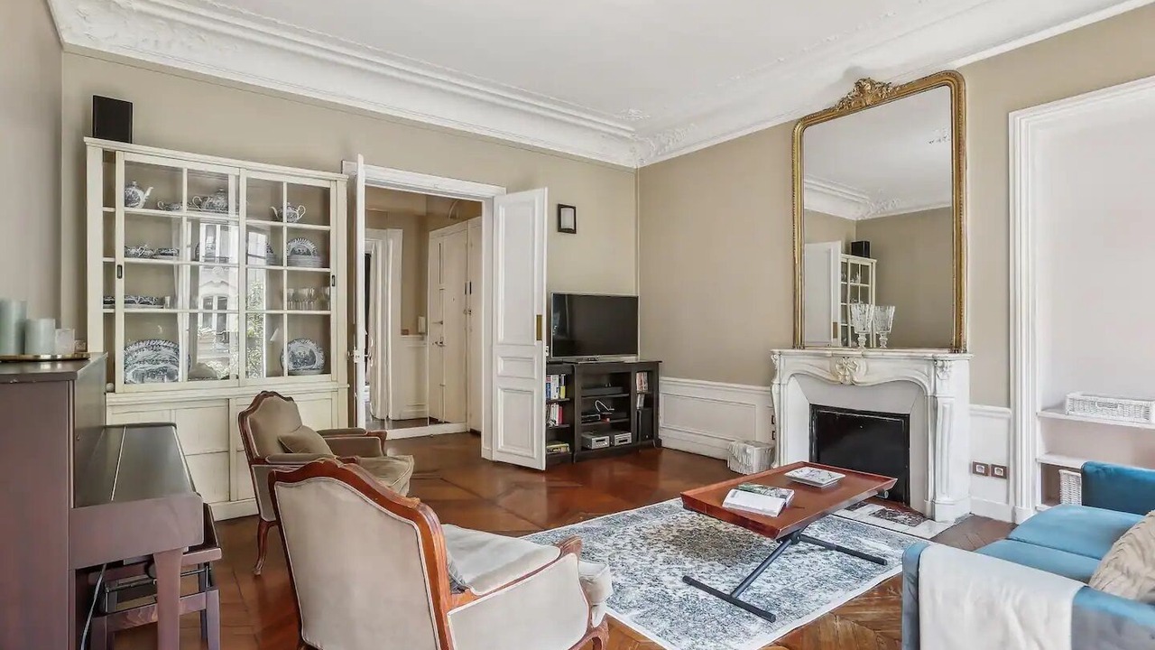 Photo of Livingroom in Arts-et-Metiers