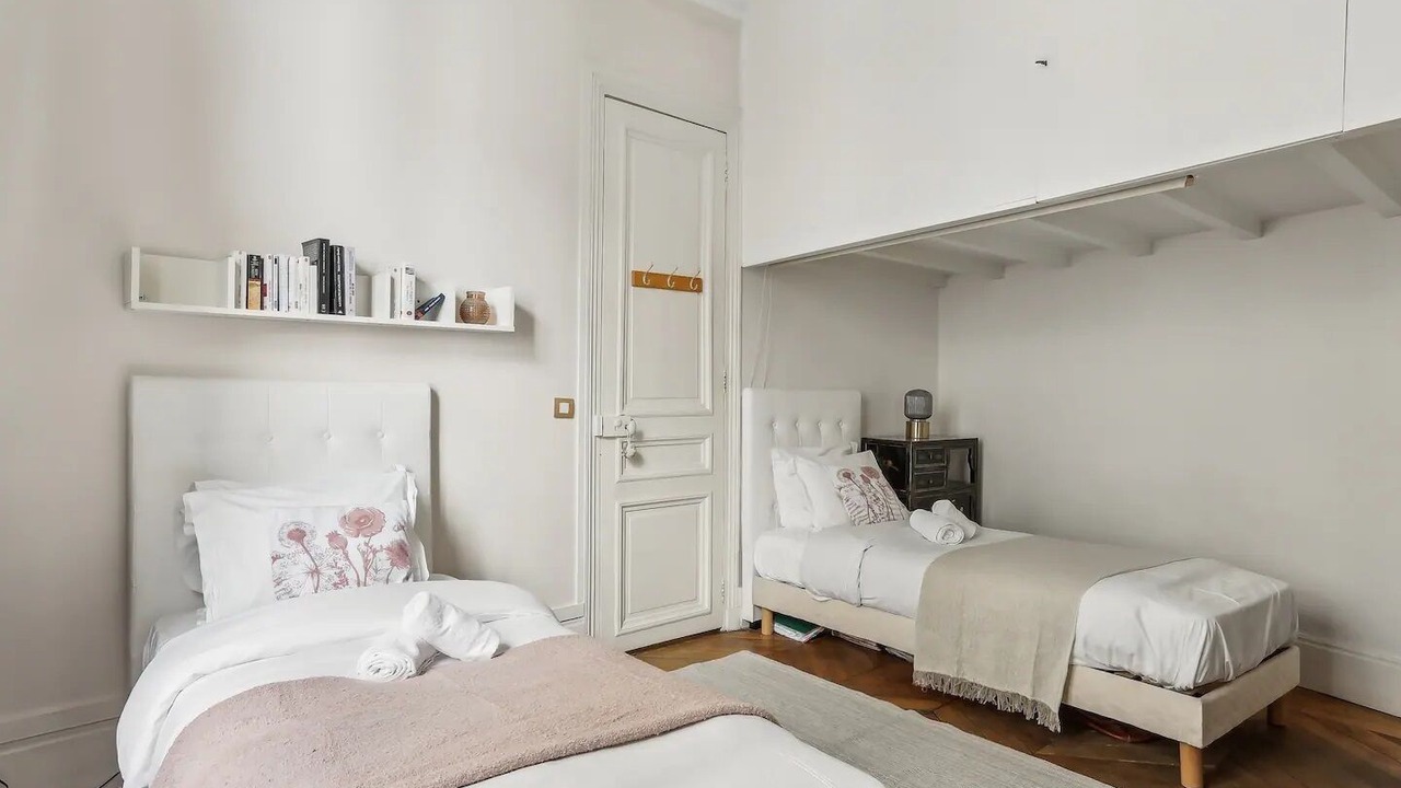 Photo of Bedroom in Arts-et-Metiers