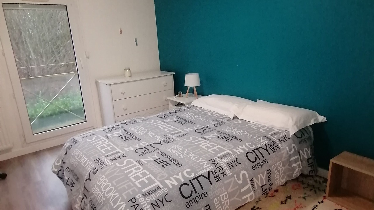Photo of Bedroom in Chartres-de-Bretagne