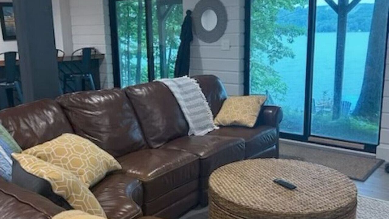 Photo of Livingroom in Skaneateles