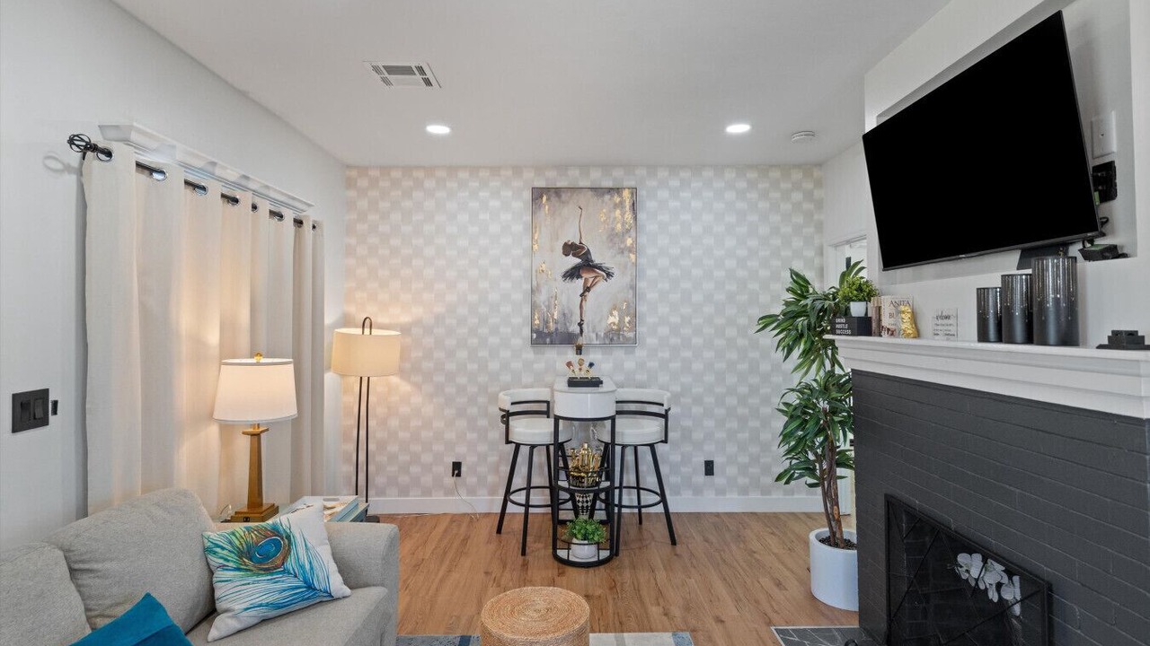 Photo of Livingroom in Coronado