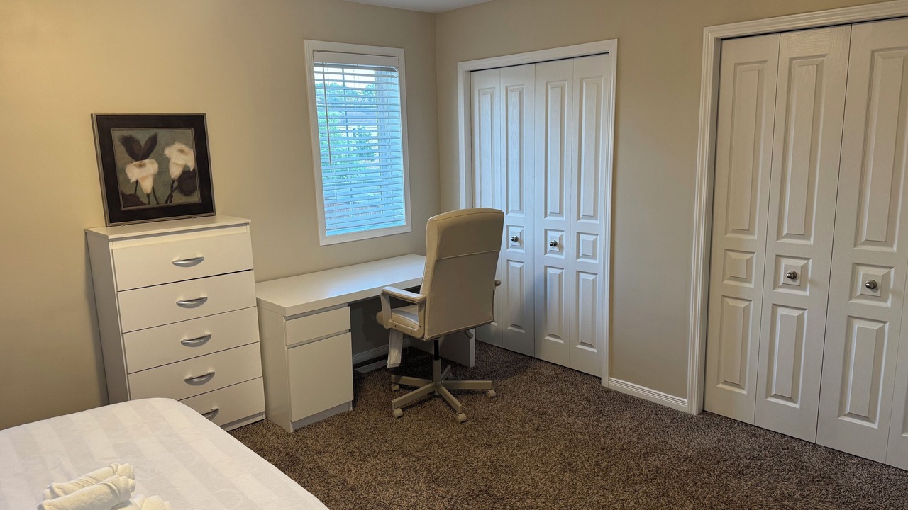 Photo of Bedroom in Grand River South