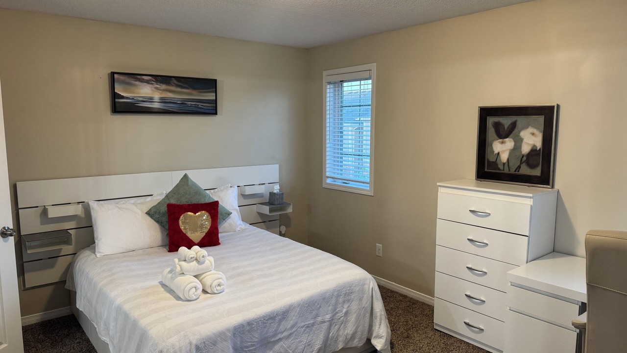 Photo of Bedroom in Grand River South