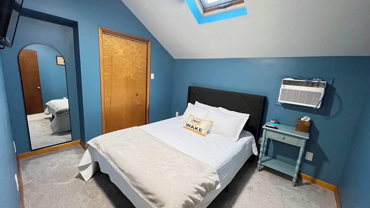 Photo of Bedroom in Harveys Lake