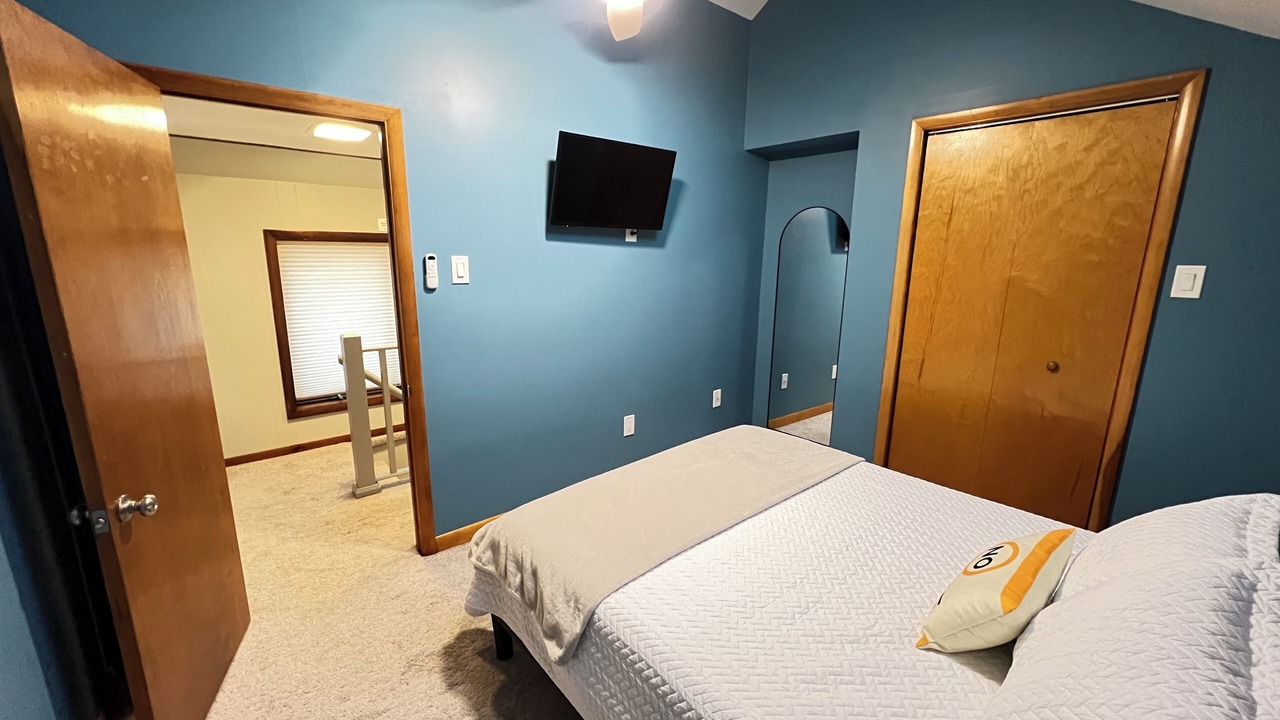 Photo of Bedroom in Harveys Lake