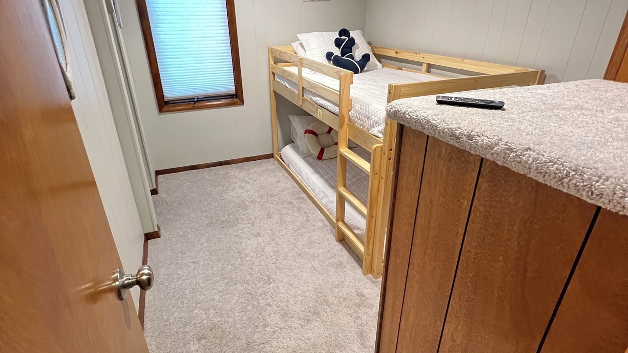 Photo of Bedroom in Harveys Lake